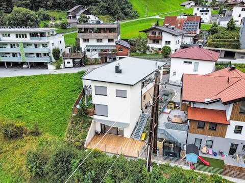 Urgen Living by Interhome