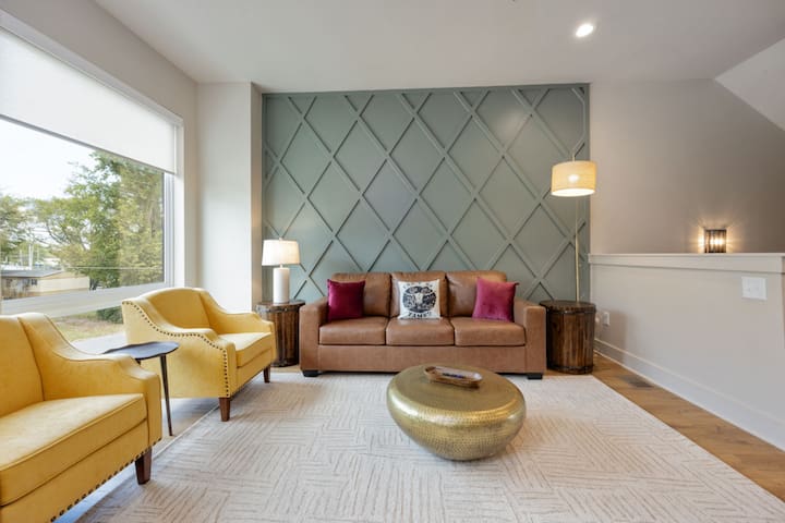 Tennessee Whiskey Townhome | Rooftop Views