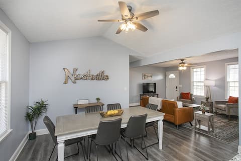 Spacious 4 BR/3 BA with Game Room