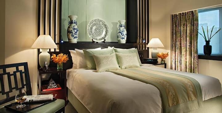 Top-booked Suite, Plus 24/7 Premier Lounge Access - Bukit Batok