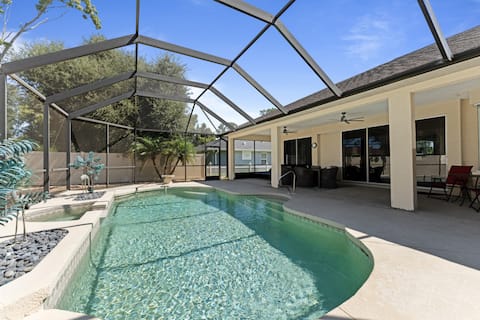 Cozy Escape: North Port 3BR with Heated Pool