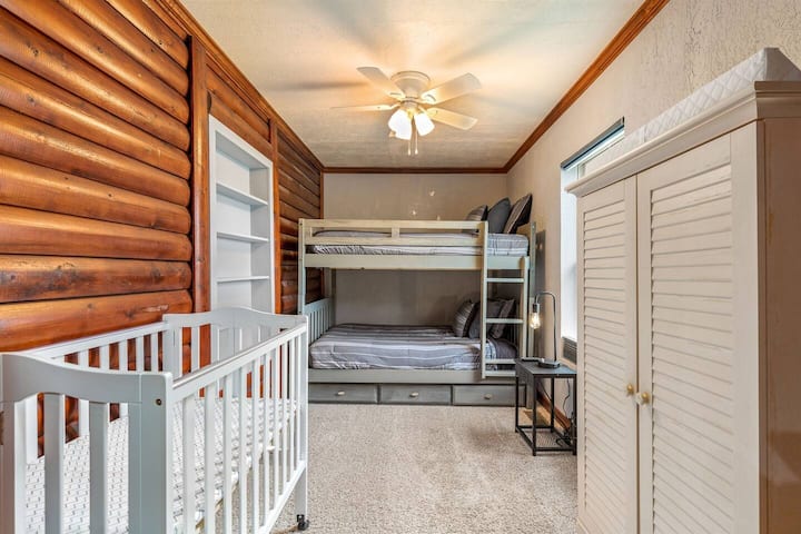 Front Bedroom has Full-Size Bunk Beds, Travel Crib & Smart TV