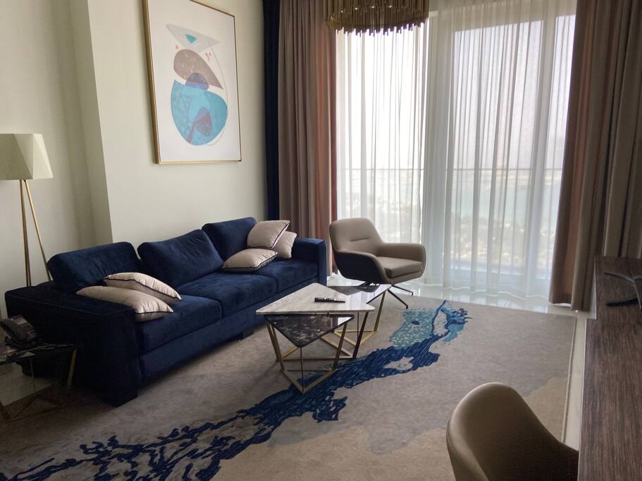 Top performing Airbnb: Palm Jumeirah and Sea Views @ Avani in Al Sufouh Second