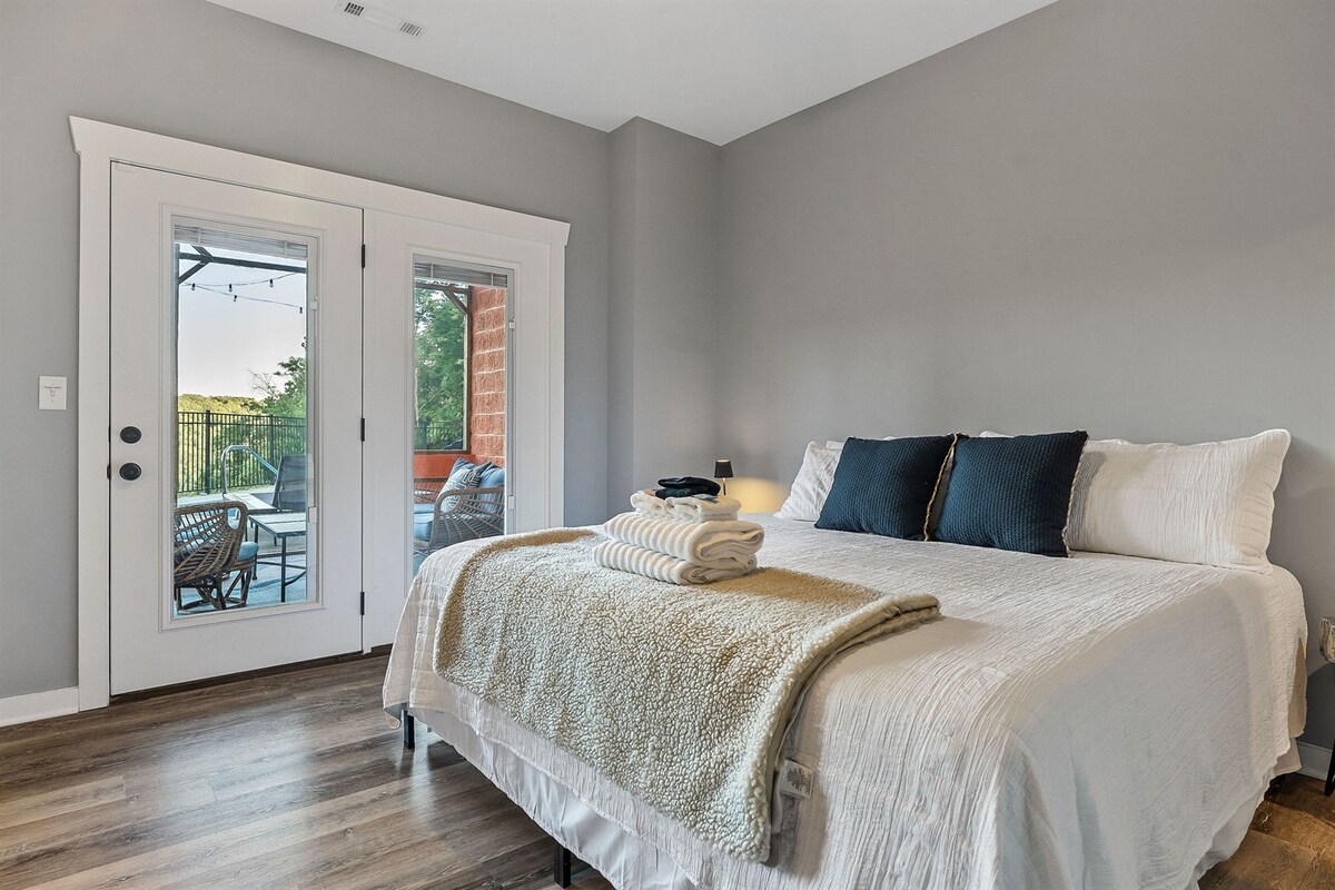 Beds were very comfortable and the pool and hot tub area was perfect! We also loved the game selection and the hosts were very attentive. - Courtney M.