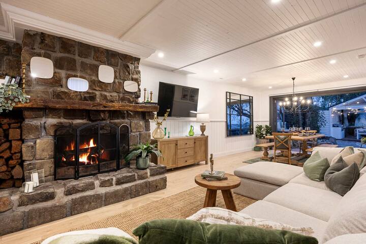 Bella’s Cottage Yarra Valley | Spa & Sauna gallery image 3