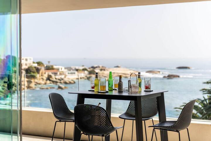 Amashe – Luxury Apartment with jacuzzi & sea views gallery image 4