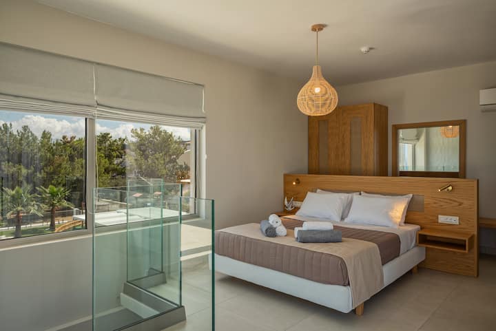 1 0f 1 1. kerroksen makuuhuone