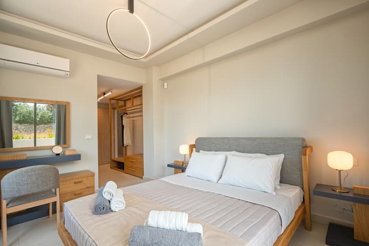 2/3 pohjakerroksen makuuhuone 