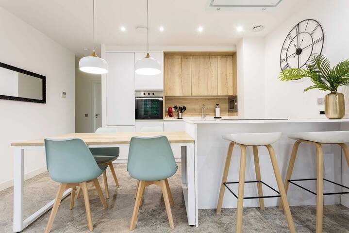 Exclusive apartment in Madrid. Goya gallery image 5