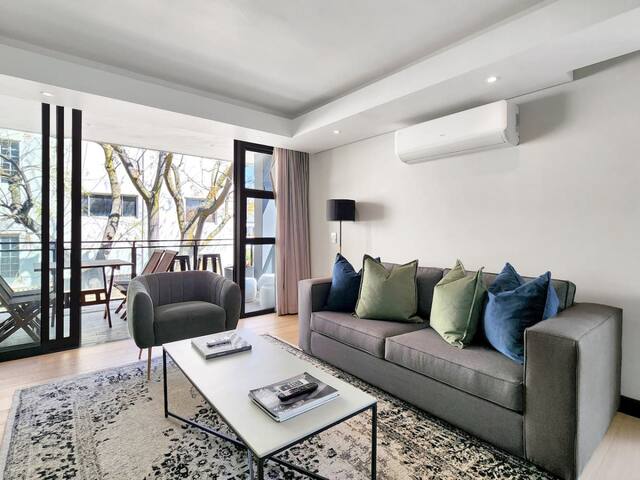 Central Gem In the heart of Sea Point gallery image 2