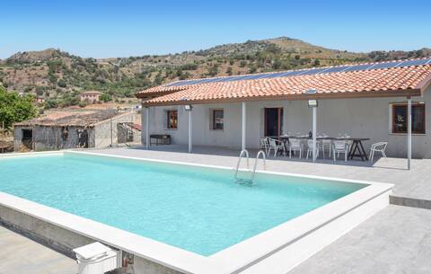 Amazing home in Gaggi with WiFi