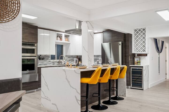 Waterfront Near Beach & Airport, HeatedPool&Kayaks gallery image 4