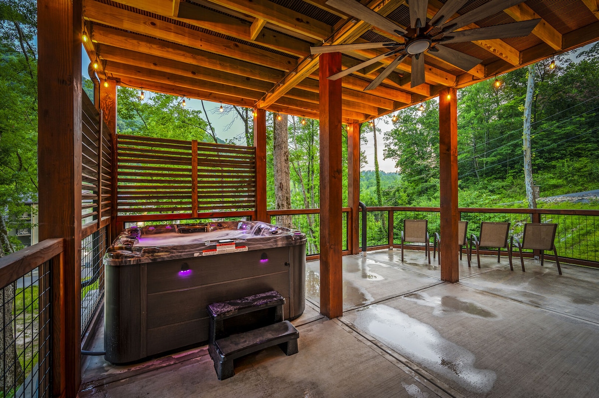 Beary Playful - Hot Tub - Fireplace - Games - Cabins for Rent in