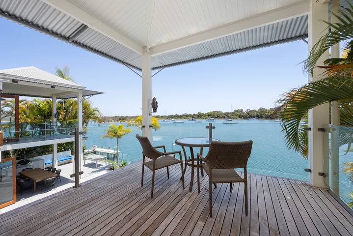 Riverside Elegance on Noosa Parade gallery image 3