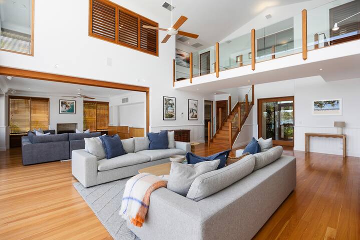 Riverside Elegance on Noosa Parade gallery image 5