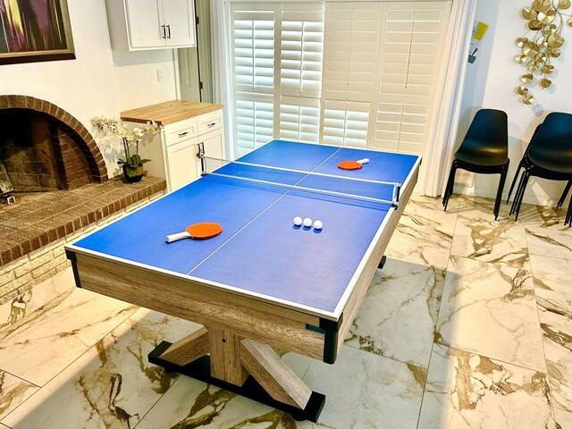 Vegas Staycation Pool+Hot Tub | BBQ | Strip Close gallery image 4