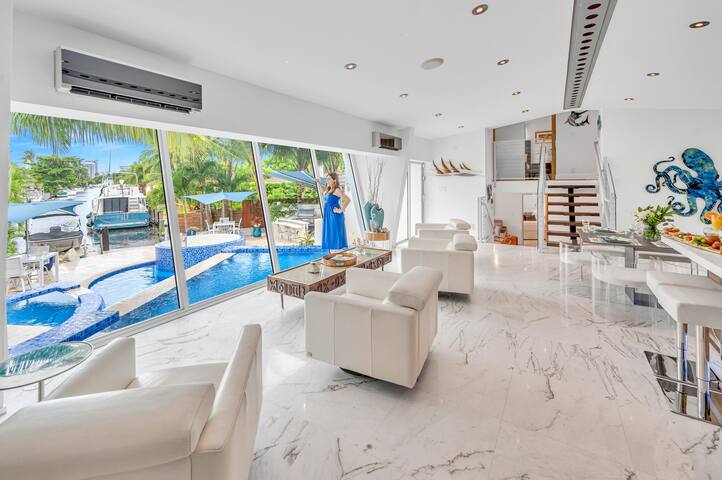 Waterfront Oasis | Cascading Pool &Views | Cascade gallery image 2