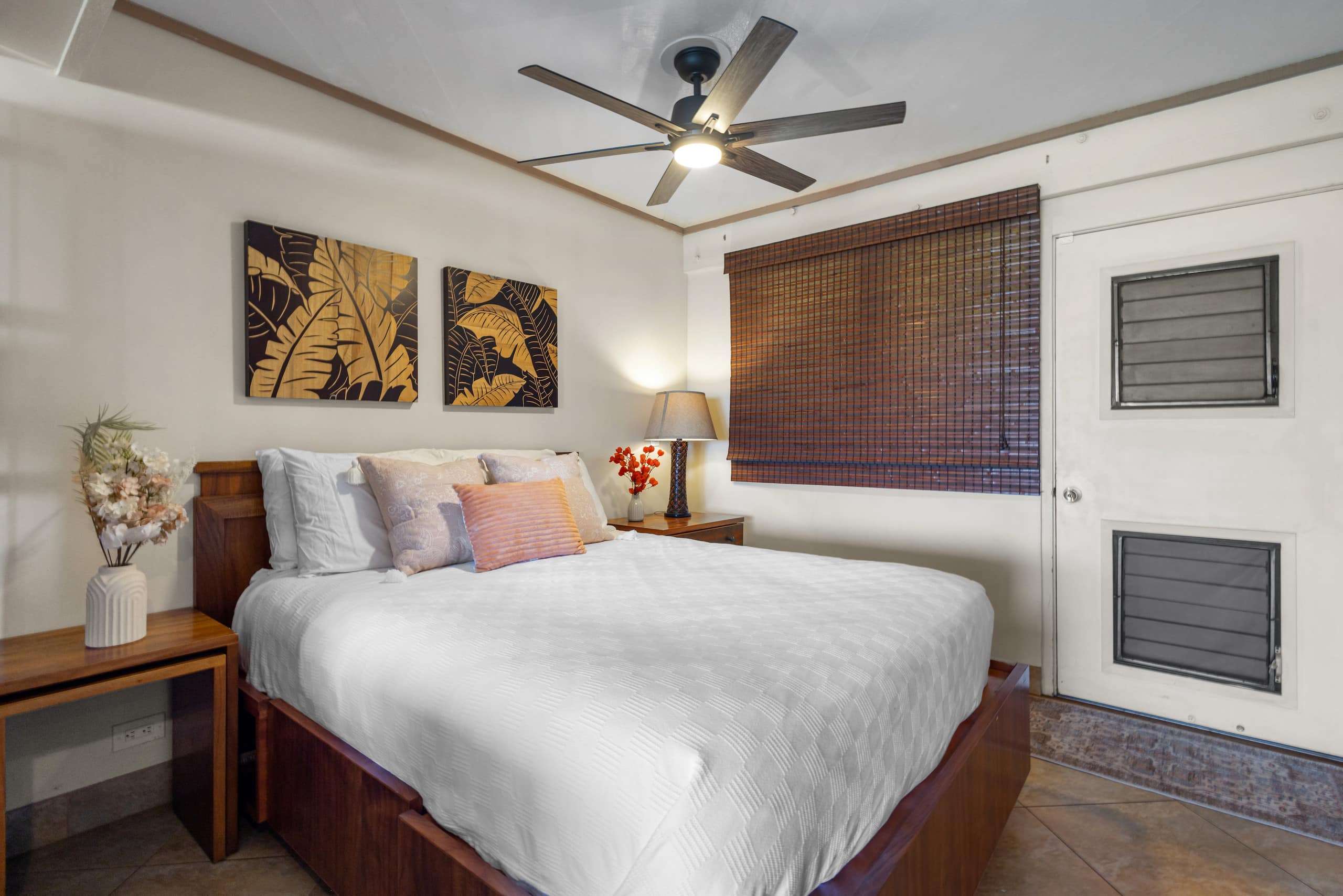 Direct Oceanfront Beach Pohailani Studio - Image 2