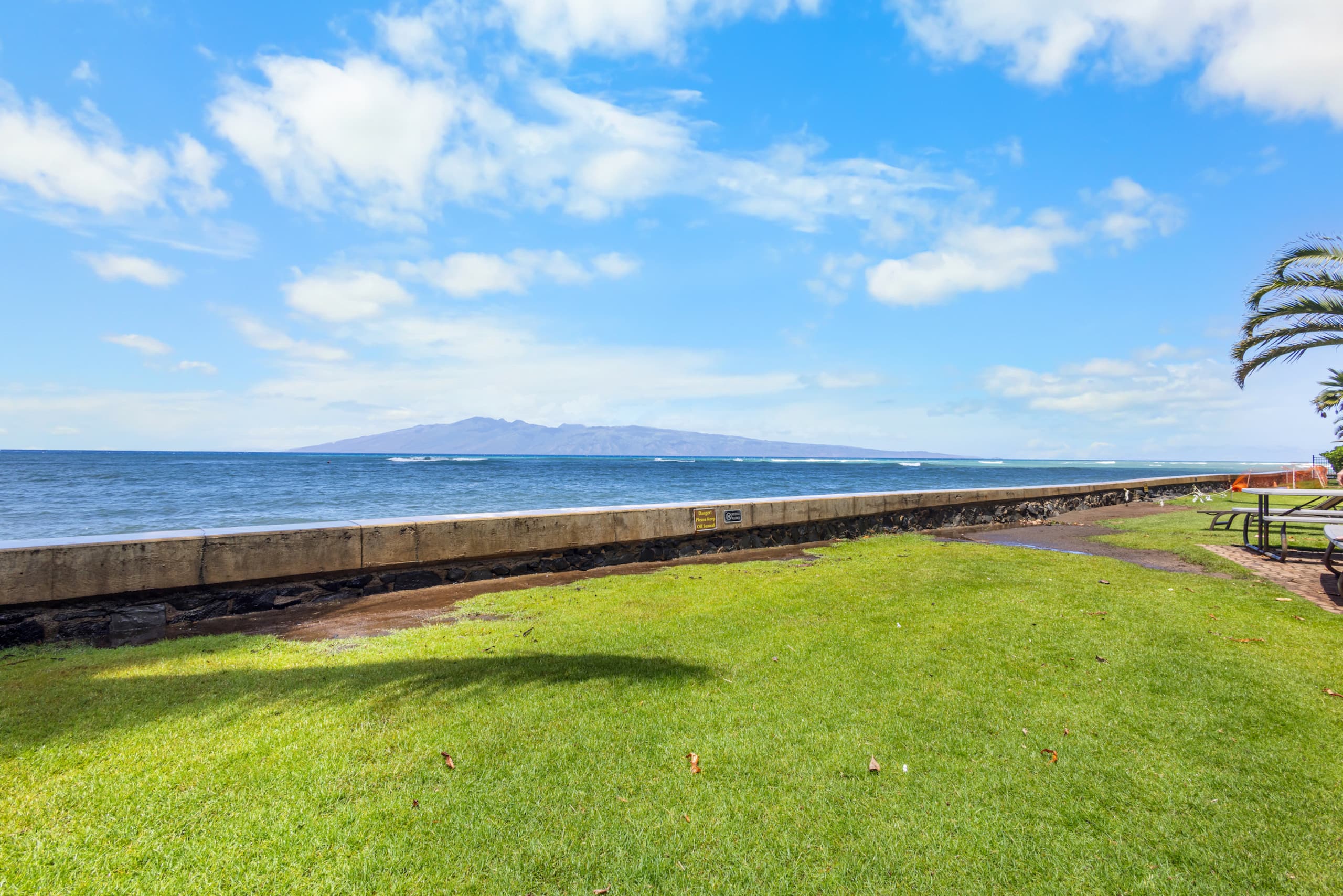 Direct Oceanfront Beach Pohailani Studio - Image 14