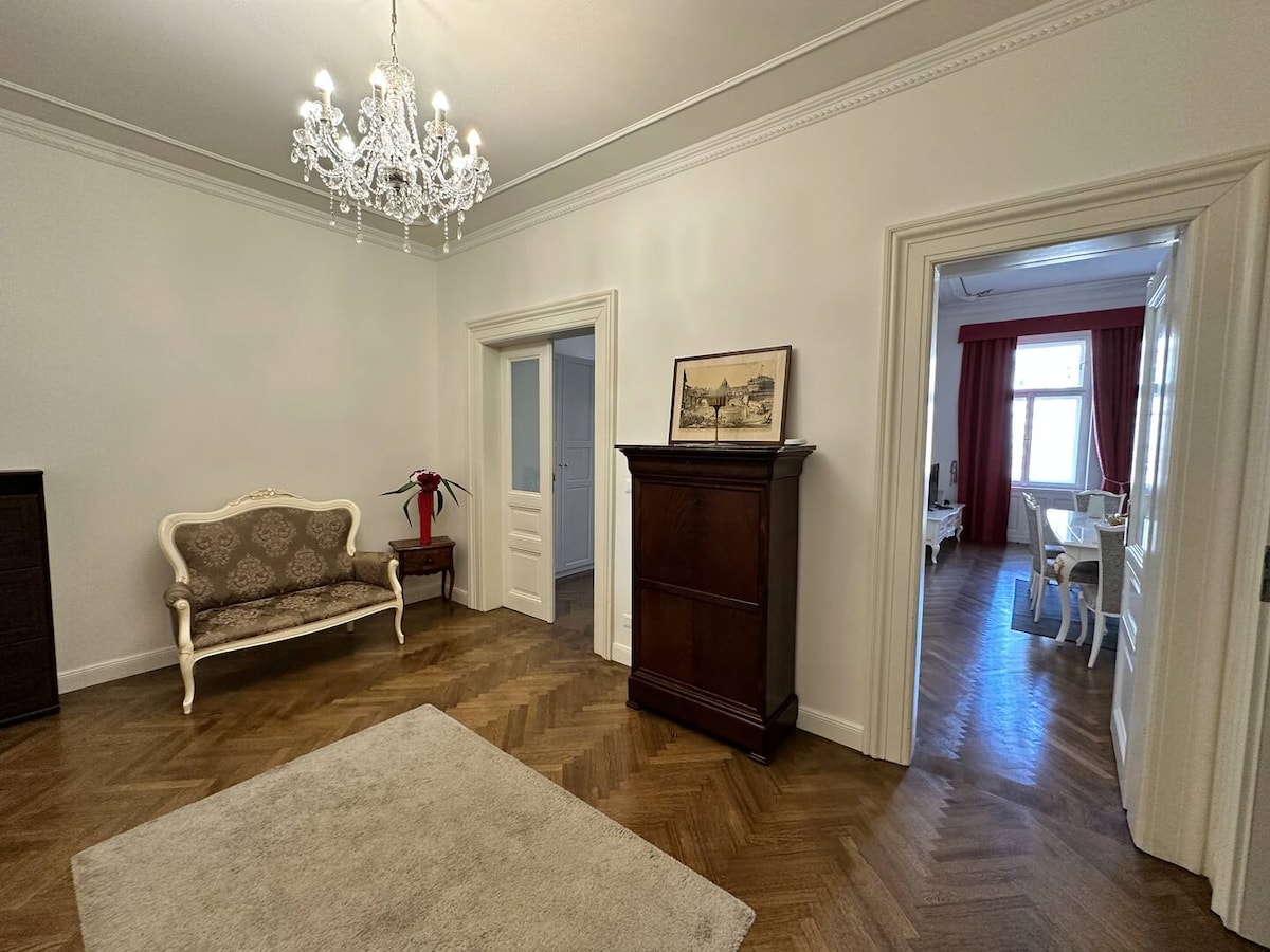 غرفة المعيشة