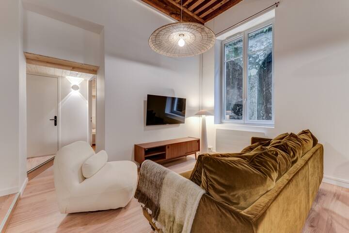 Nocnoc Le Balme -12p, 6 ch, place Louis Chazette gallery image 3