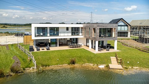 The Lake House, Silverlake, Dorset (SV37).