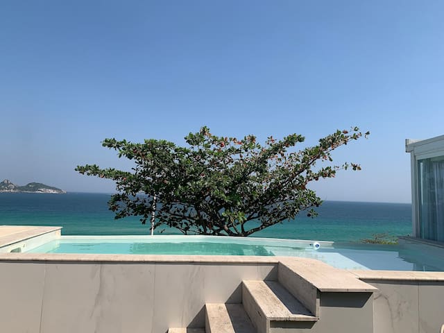 Cobertura Frontal Mar no melhor ponto da Barra B11-0016