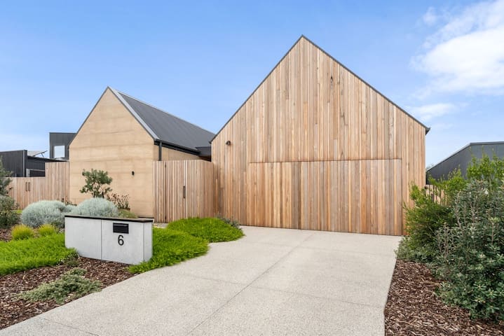 Mintaro – Point Lonsdale