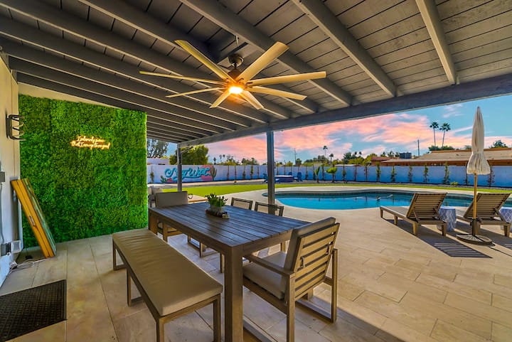 Exclusive Oasis: Pool, Games, Sleeps 12 - Phoenix, AZ
