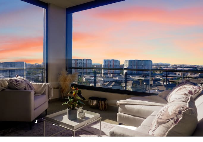 Luxurious 3BR Retreat Pool, Spa & Panoramic Views