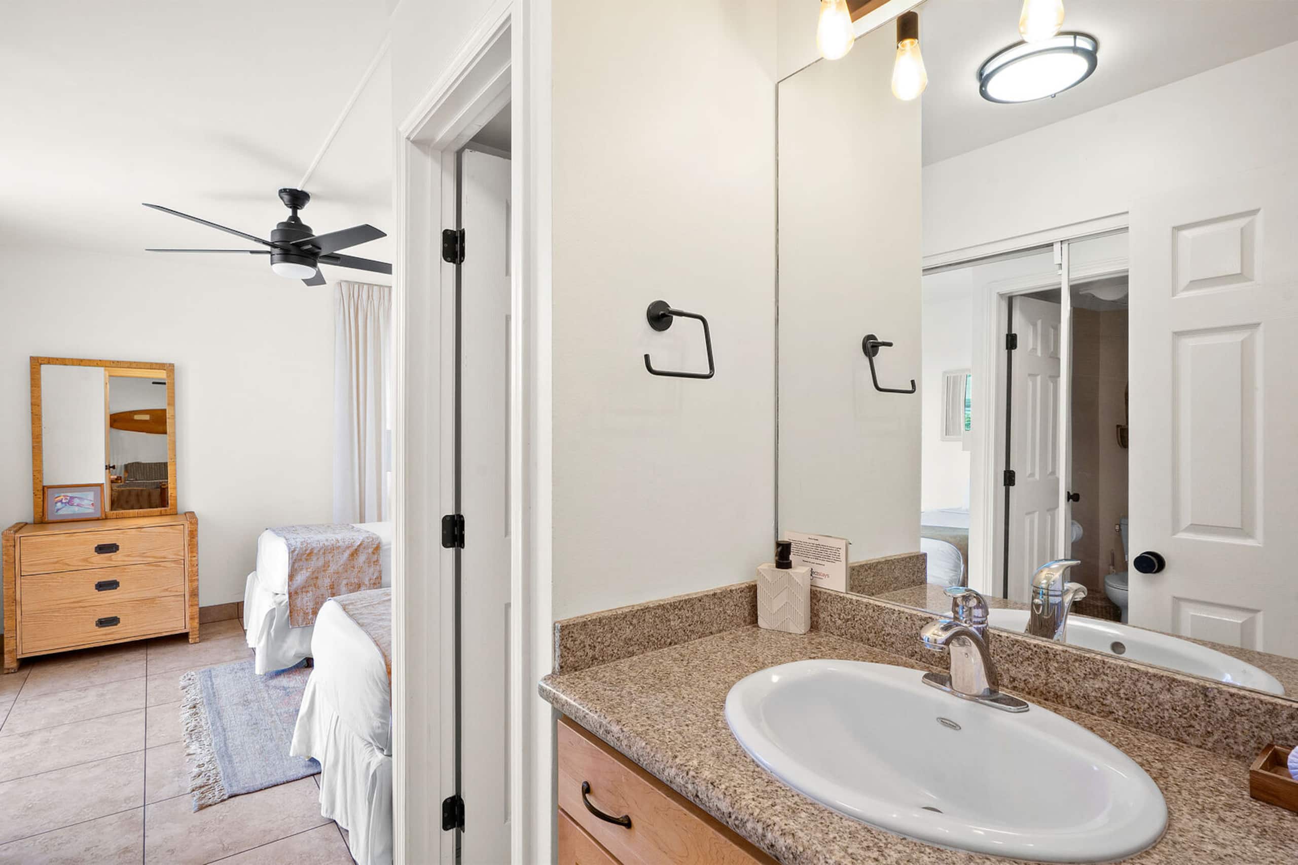 Condo in Kihei · ★5.0 · 2 bedrooms · 4 beds · 2 private baths - Image 40