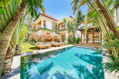 Villa Chicago, New 7 BDR, lively area