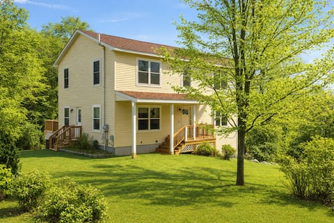 4BR Camden Vacation Home Near Harbor