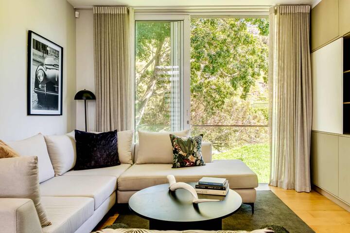 Ultimate Escape in Vibrant De Waterkant at Ishani gallery image 5