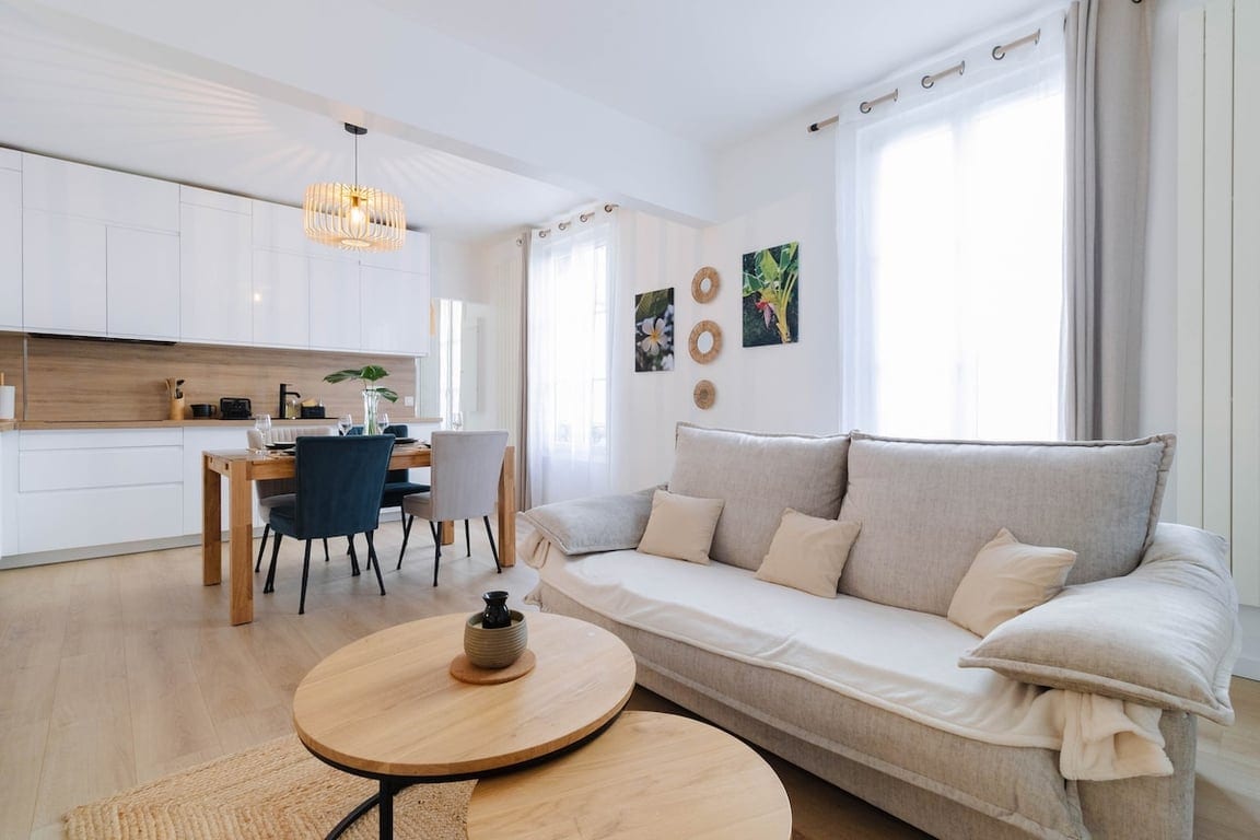 Popular Airbnb listing: Quiet 1BR near Train Station & City Center | Zen in Vincennes
