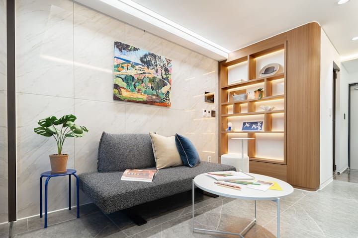 A Comfortable Stay In Gangnam #Fully Loaded - Seoul