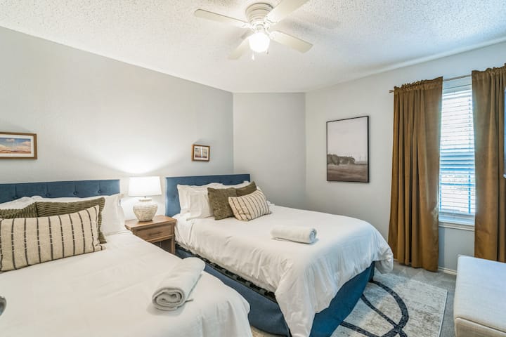 6101_Grantham_Dr_Rockwall_TX_75087_USA-Bedroom-DSC05672