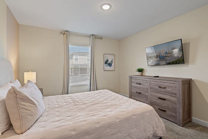 spálňa s manželskou posteľ