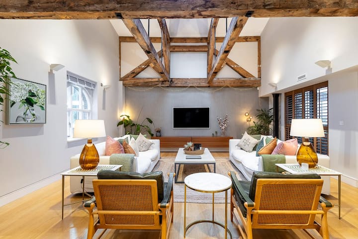 Pepys House: A Modern Touch of History