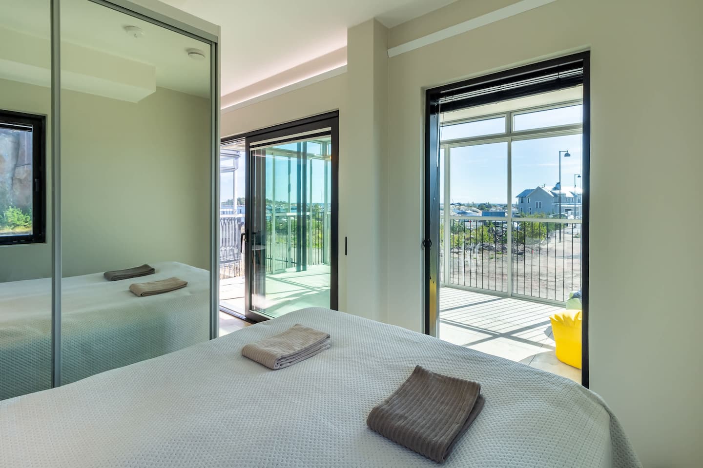 Hanko Harbor Studio 4