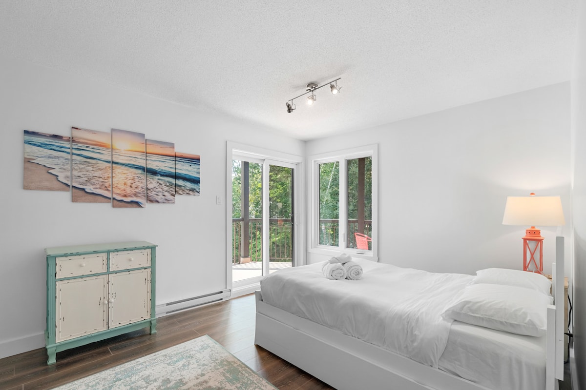 323_cuttle_suite_spot-04