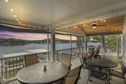 Great View, Spacious Deck, Private Dock, Gas Grill
