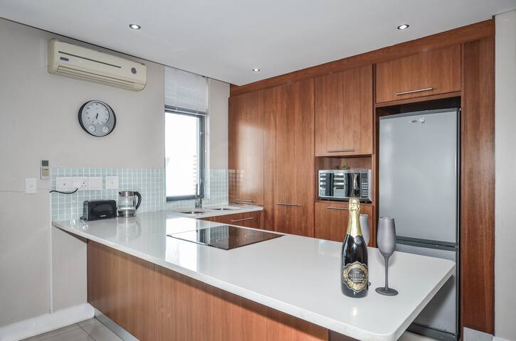 2 Bedroom Apartment – Eden on the Bay gallery image 2