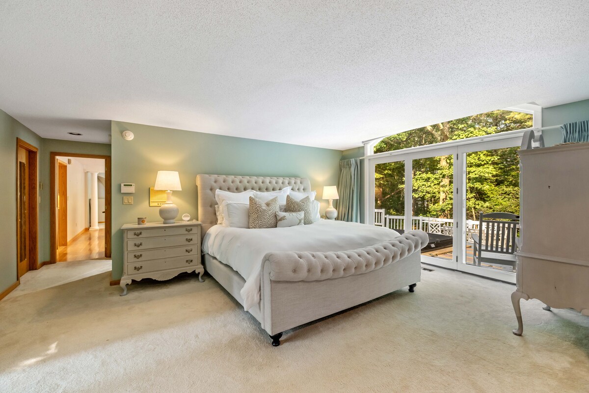 Suita e pronarëve në nivelin kryesor.