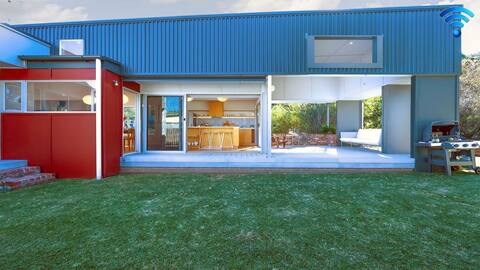 Buwarla House – pet friendly beach house
