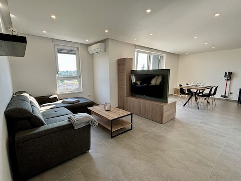Top Airbnb: Cozy 2-room apartment, sleeps 4 – Tram at the foot of the building à Illkirch Graffenstaden
