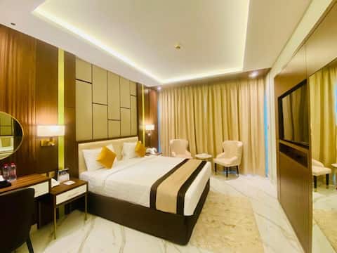Successful Airbnb property: Superior Room Near Deira Clock Tower in Port Saeed