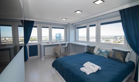 Top performing Airbnb: WLR Apartments - Chmielna I in Warszawa