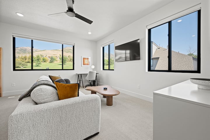 The third bedroom with a living area located upstairs also offers phenomenal views.