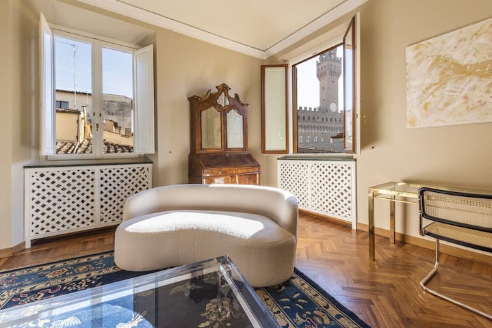 Penthouse in “Piazza della Signoria” +”Duomo” view